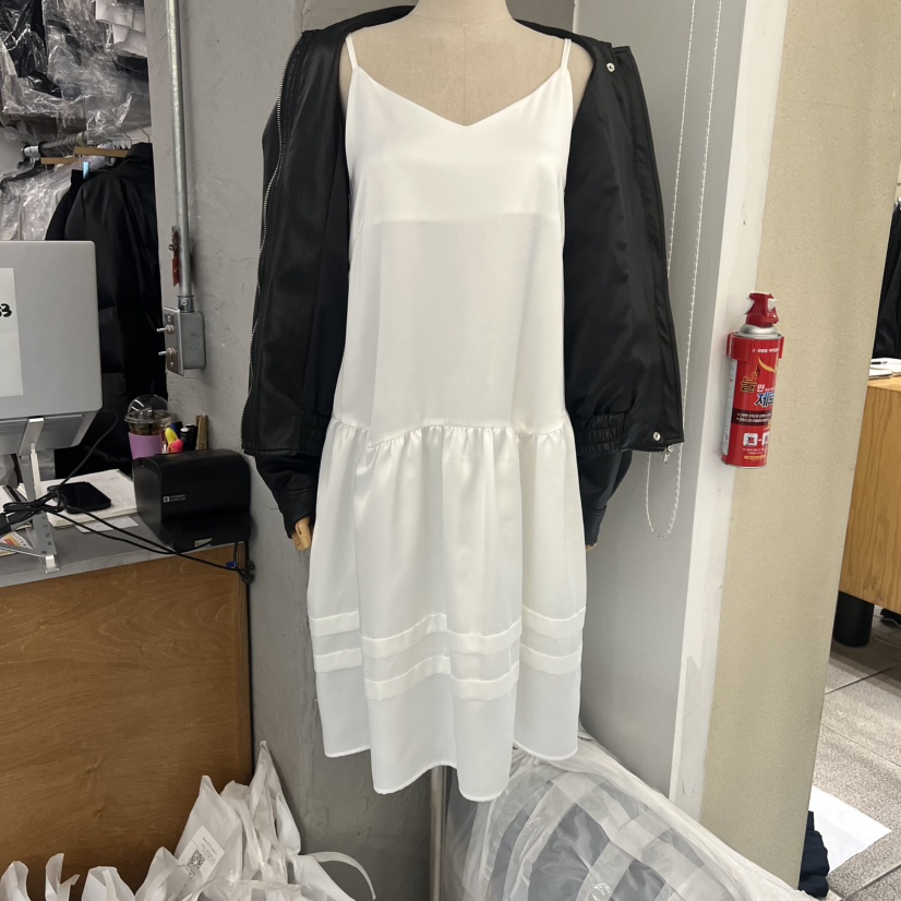 BROCCOLISALAD韓國直郵女士新款推薦時尚職業人氣連衣裙緞面BROCCOLISALAD連衣裙圖色2