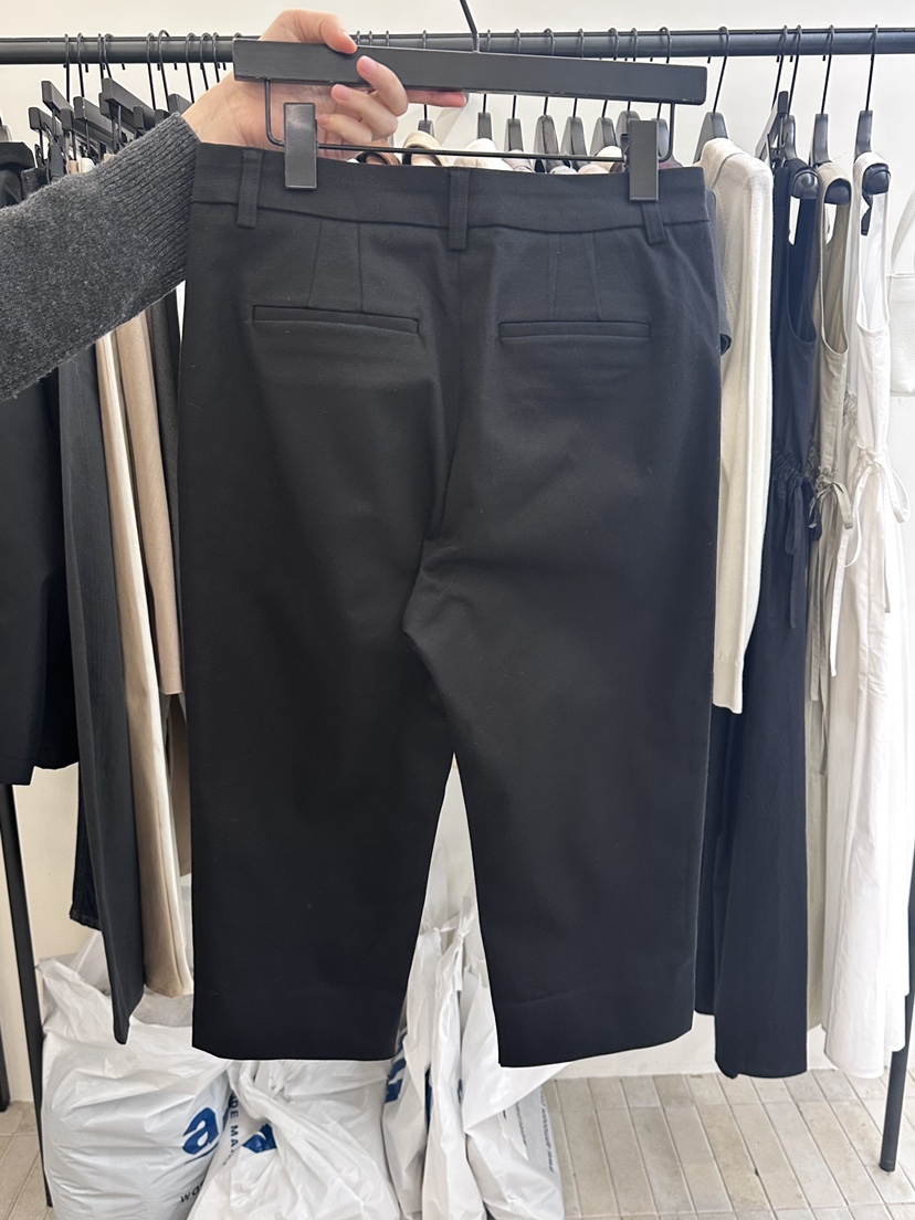 MOANI東大門代購女裝新款時尚職業真品26春夏熱賣人氣短褲MOANI短褲