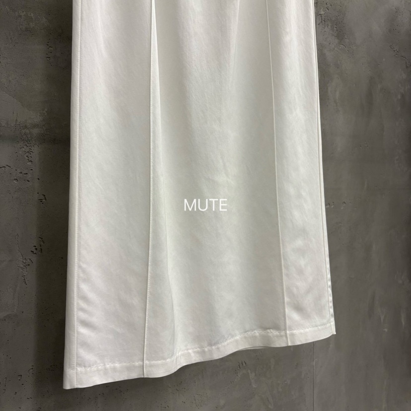 MUTE-P東大門代購女裝新品熱賣時尚職業推薦人氣真品長裙MUTE長裙