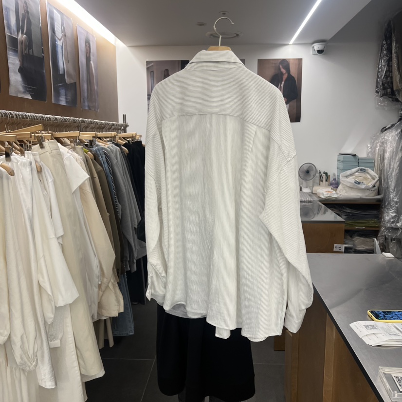 BROCCOLISALAD韓國直郵女士新款推薦人氣熱賣襯衫蕾絲衫寬松BROCCOLISALAD襯衫/蕾絲衫