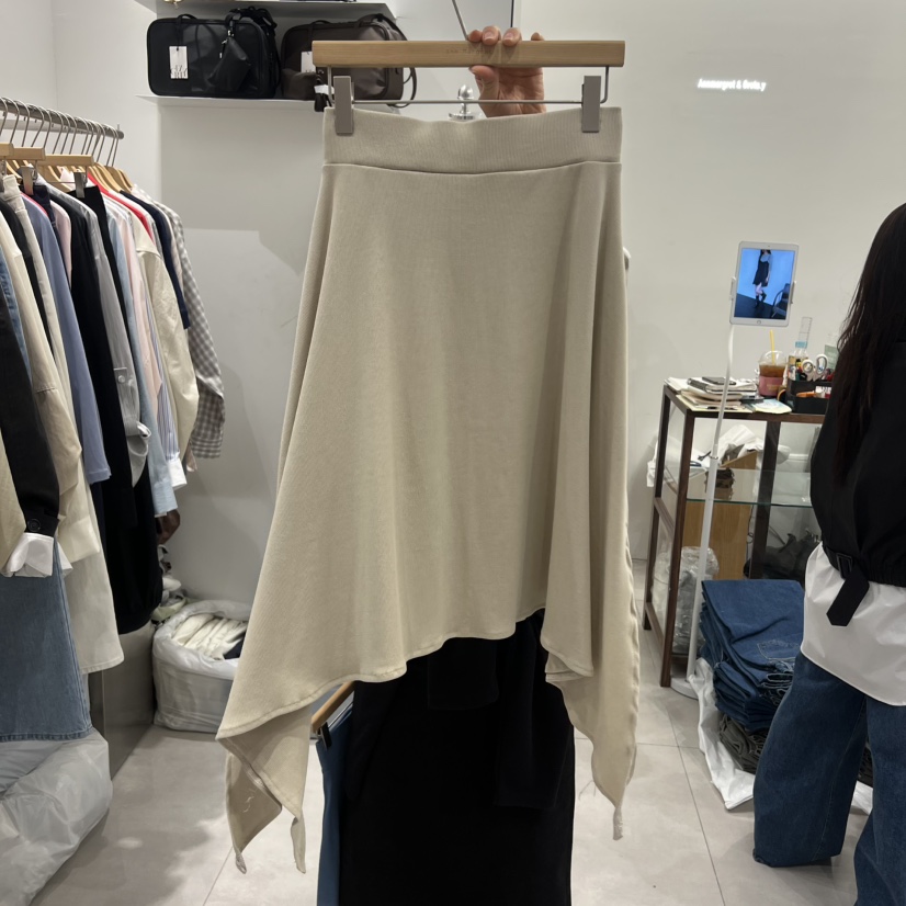 ANN MARGRET東大門實拍女士新品時尚半身裙中短裙不對稱GRETA.Y半身裙/中短裙圖色2