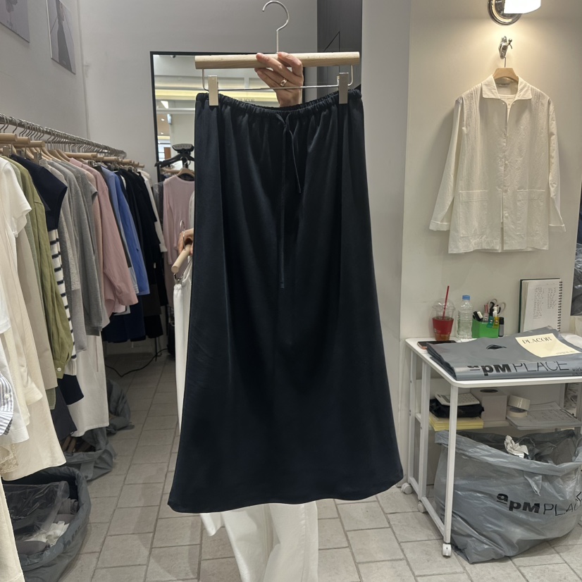 REGULARLY/PLACOR東大門直郵女裝新款休閑人氣時尚長裙天絲REGULARLY/PLACOR長裙圖色2