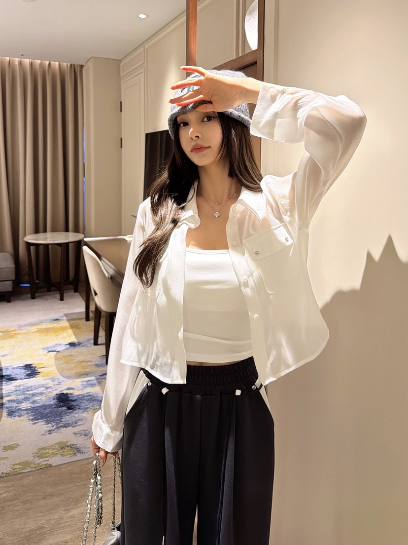 CLOTH韓國直郵女士新品人氣職業熱賣時尚推薦襯衫蕾絲衫短款CLOTH襯衫/蕾絲衫圖色1奶油