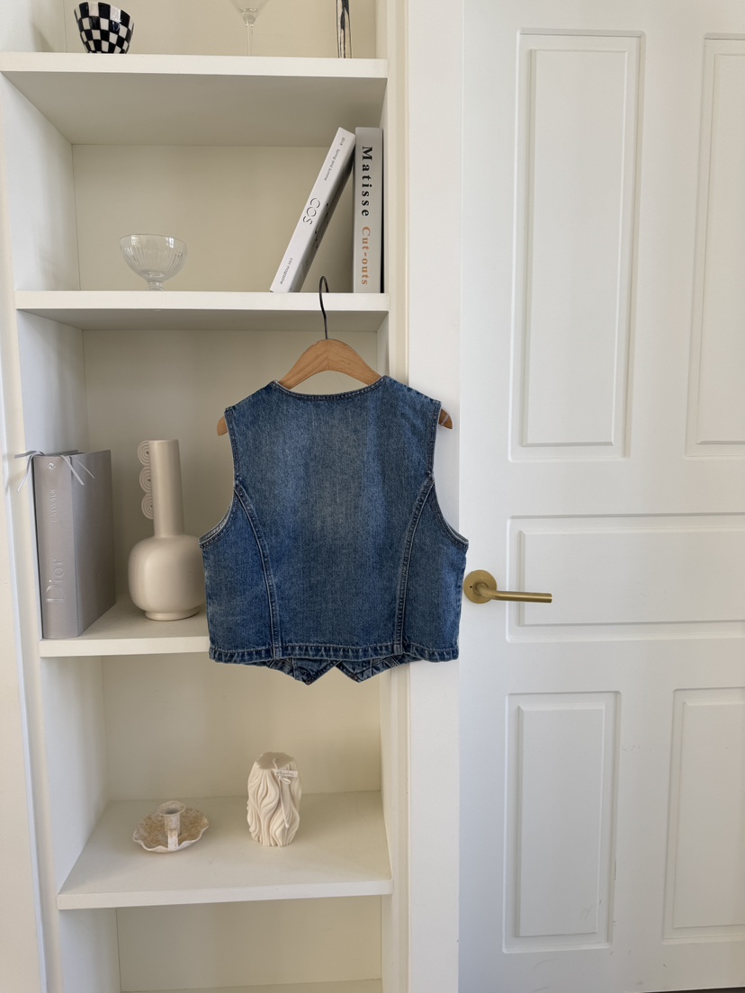 LUMIPLE東大門實拍女裝新品時尚推薦熱賣人氣職業休閑馬甲LUMIPLE馬甲