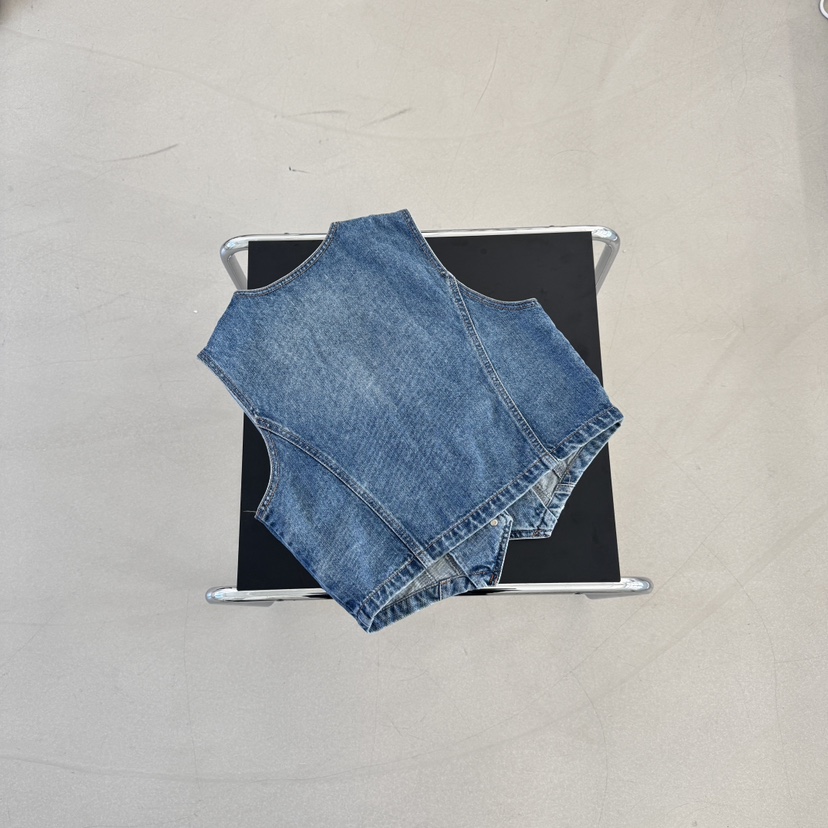 LUMIPLE東大門實拍女裝新品時尚推薦熱賣人氣職業休閑馬甲LUMIPLE馬甲