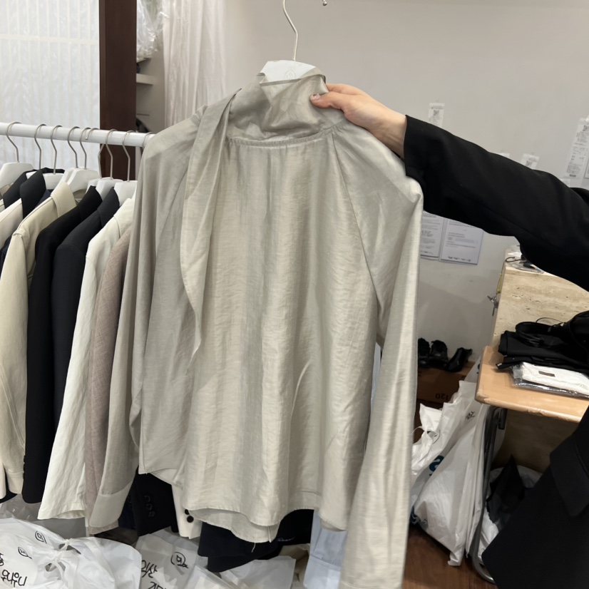 UNDERSTANDING東大門代購女裝新款推薦襯衫蕾絲衫天絲圍巾UNDERSTANDING襯衫/蕾絲衫圖色2