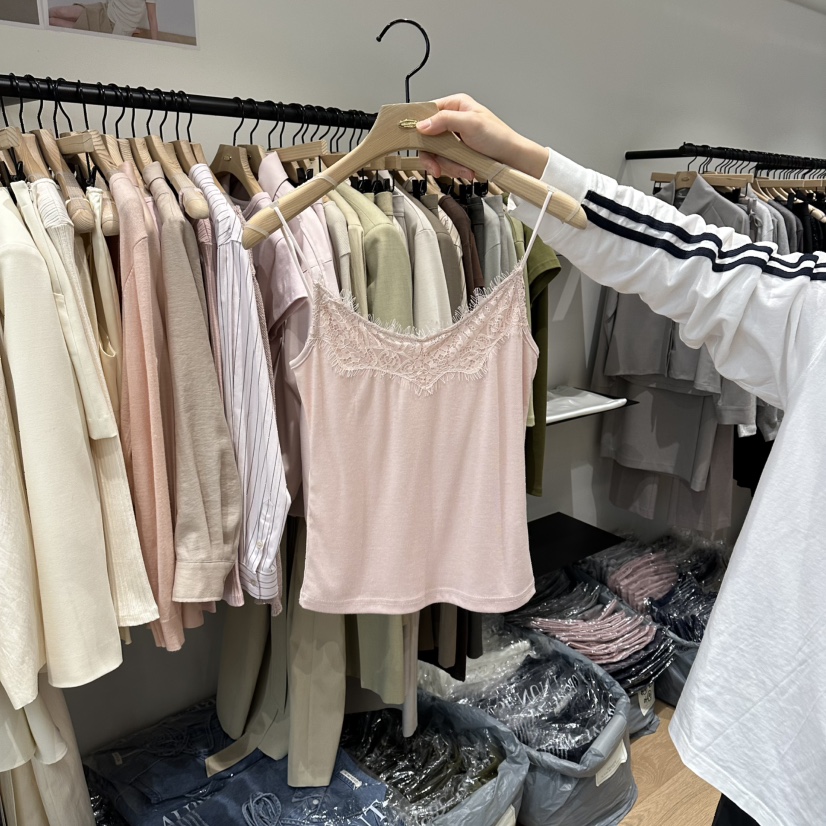 aube nunt韓國代購女裝新款時尚真品職業推薦吊帶背心蕾絲aube nunt吊帶/背心圖色2