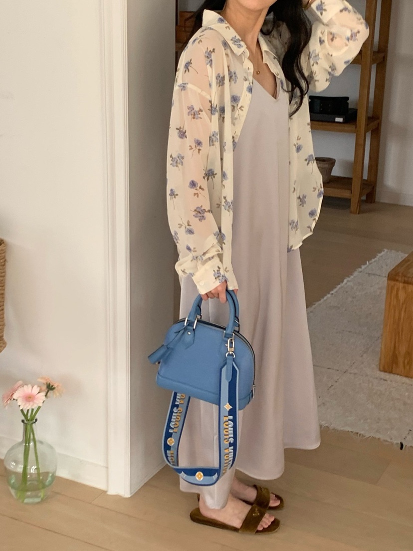 COBALT BLUE東大門實拍女裝新品推薦人氣休閑襯衫蕾絲衫COBALT BLUE襯衫/蕾絲衫