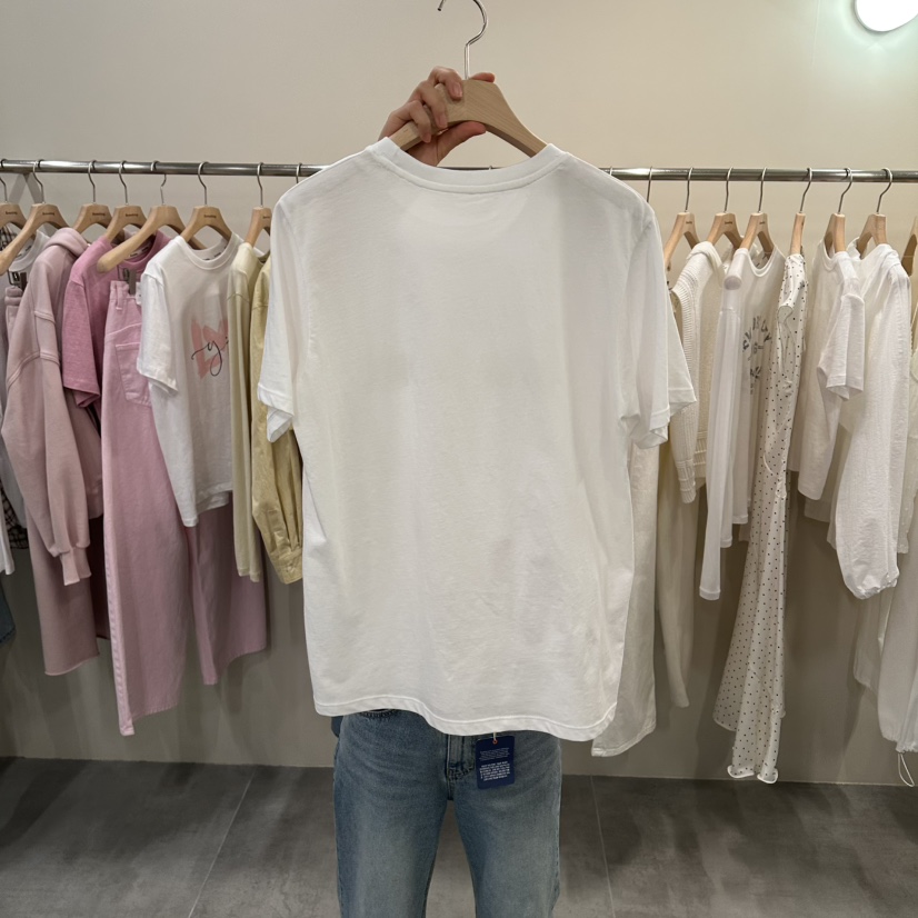 URBANSTORY/REMAKING東大門實拍女士新品人氣休閑26春夏T恤Remaking/URBANSTORYT恤