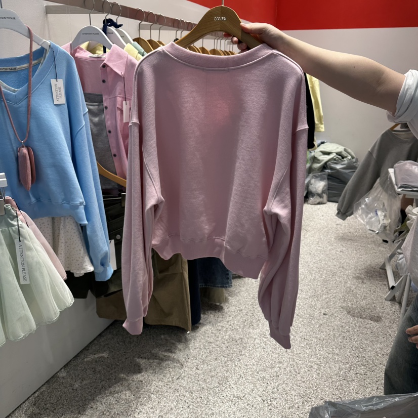 ATPZ韓國代購女裝新款熱賣人氣推薦時尚真品衛衣不含內搭V領ATTENTION PLEAES衛衣