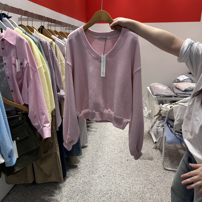 ATPZ韓國代購女裝新款熱賣人氣推薦時尚真品衛衣不含內搭V領ATTENTION PLEAES衛衣圖色1