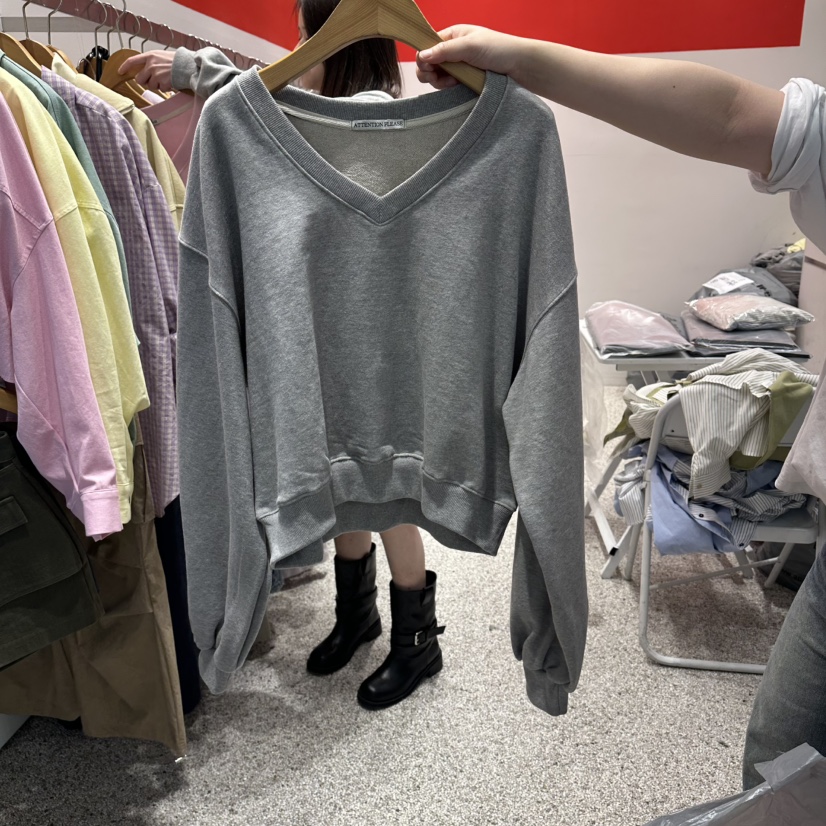 ATPZ韓國代購女裝新款熱賣人氣推薦時尚真品衛衣不含內搭V領ATTENTION PLEAES衛衣圖色2