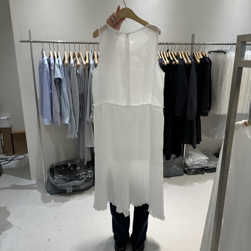 OVU韓國直郵女士新款熱賣推薦26春夏休閑真品時尚職業連衣裙OVU連衣裙