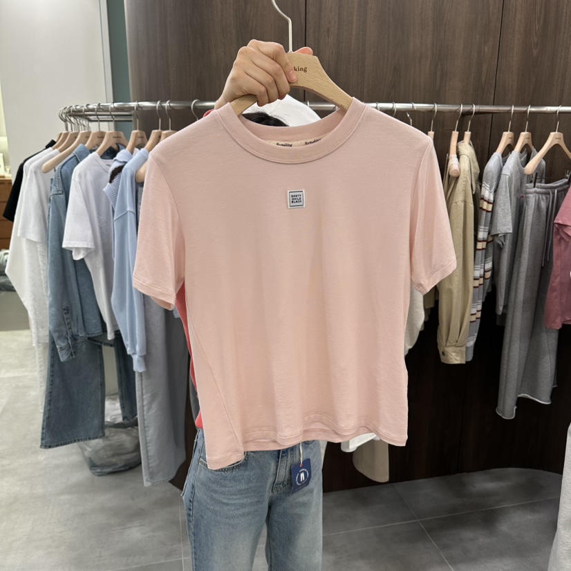 URBANSTORY/REMAKING韓國代購女裝新品熱賣推薦休閑時尚T恤Remaking/URBANSTORYT恤圖色1