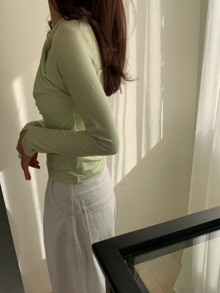 KOMOREBI韓國代購女士新款熱賣真品26春夏時尚推薦長袖T恤KOMOREBI長袖T恤