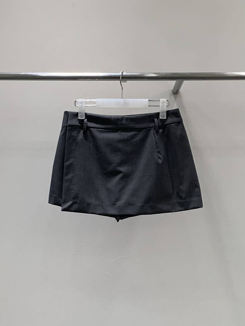 LOVE MOMENT東大門實拍女裝新品26春夏推薦休閑時尚裙褲LOVE MOMENT裙褲