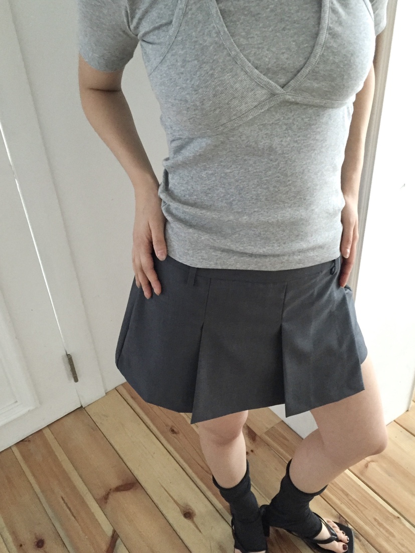 LOVE MOMENT東大門實拍女裝新品26春夏推薦休閑時尚裙褲LOVE MOMENT裙褲