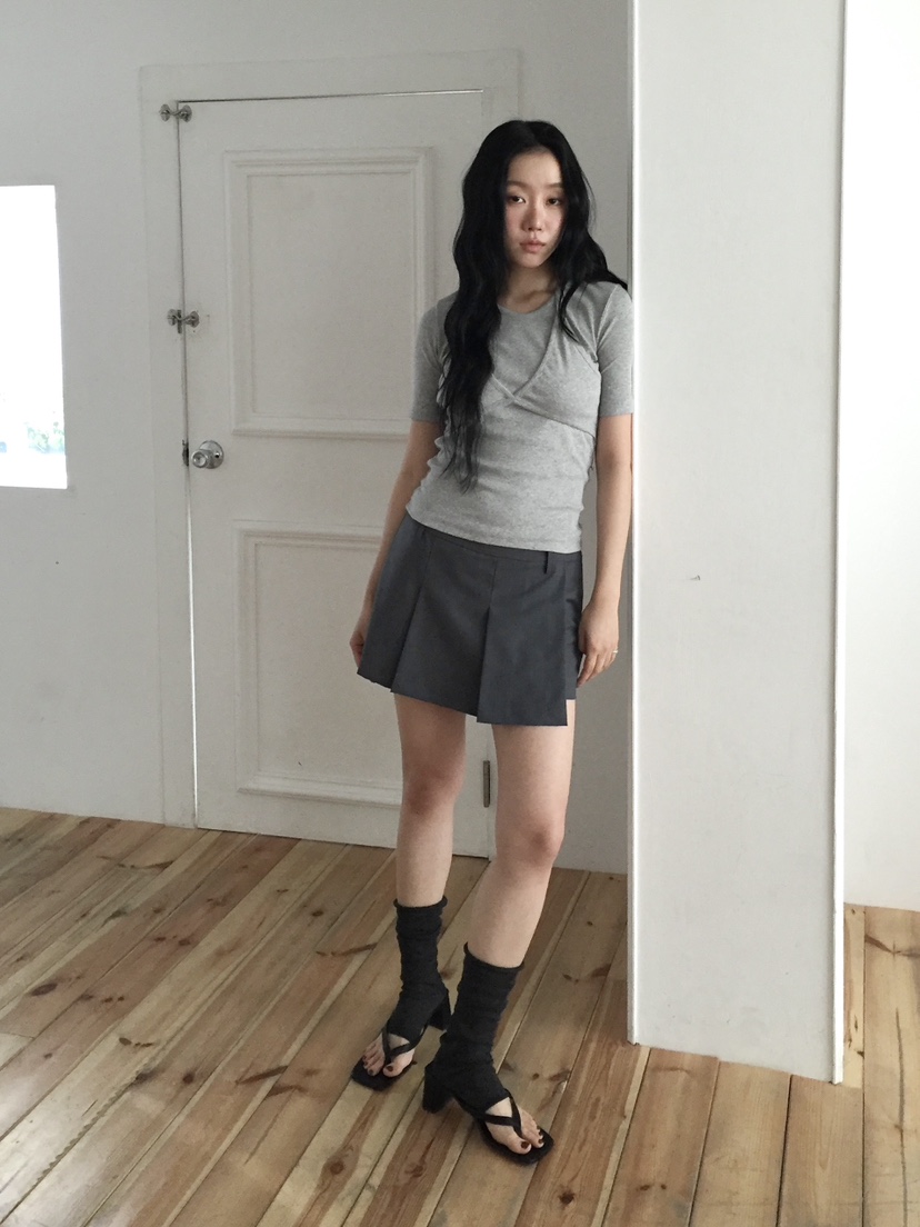 LOVE MOMENT東大門實拍女裝新品26春夏推薦休閑時尚裙褲LOVE MOMENT裙褲