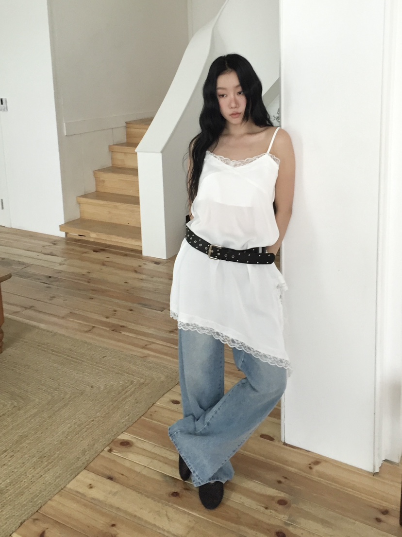 LOVE MOMENT韓國代購女裝新款時尚推薦26春夏連衣裙緞面LOVE MOMENT連衣裙