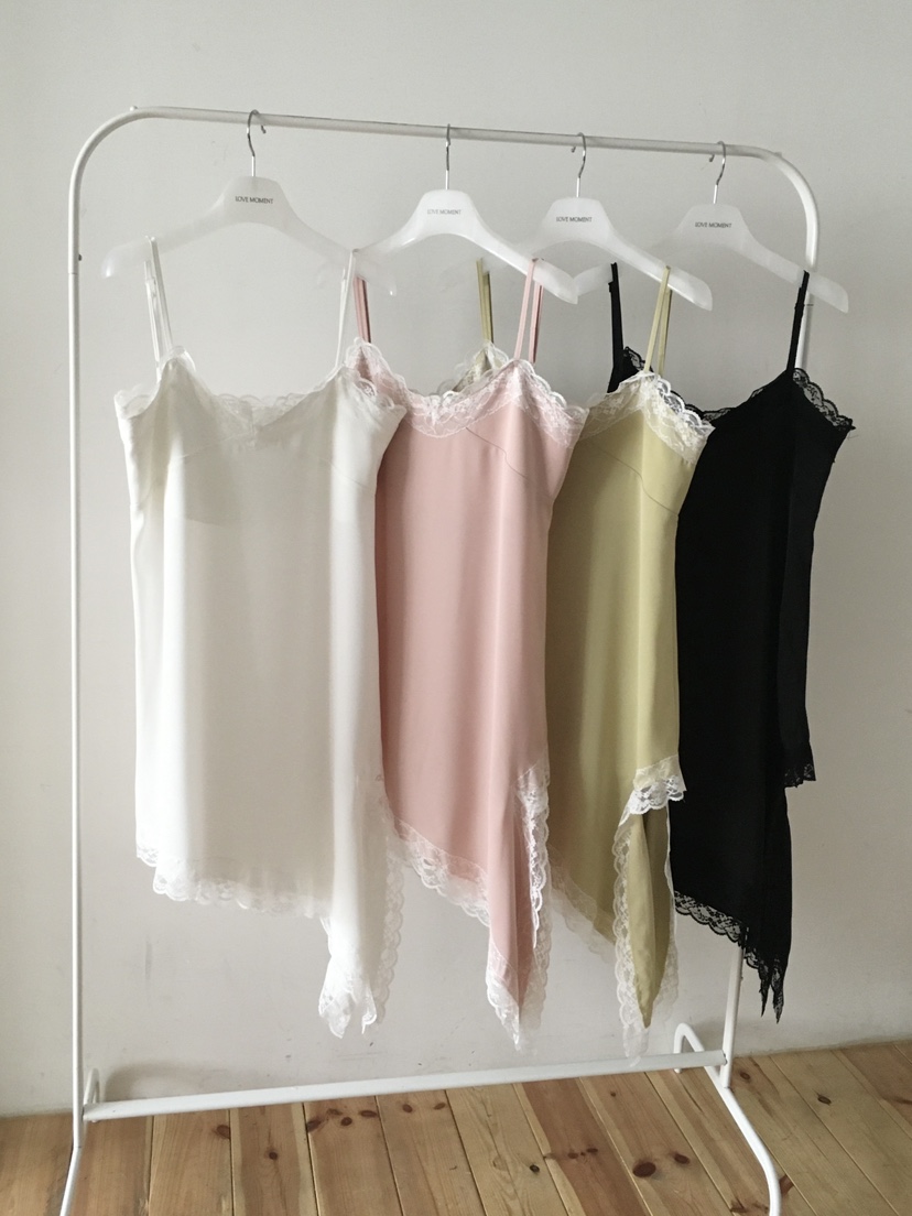 LOVE MOMENT韓國代購女裝新款時尚推薦26春夏連衣裙緞面LOVE MOMENT連衣裙