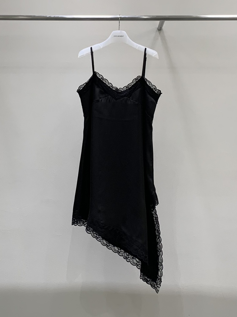 LOVE MOMENT韓國代購女裝新款時尚推薦26春夏連衣裙緞面LOVE MOMENT連衣裙圖色4