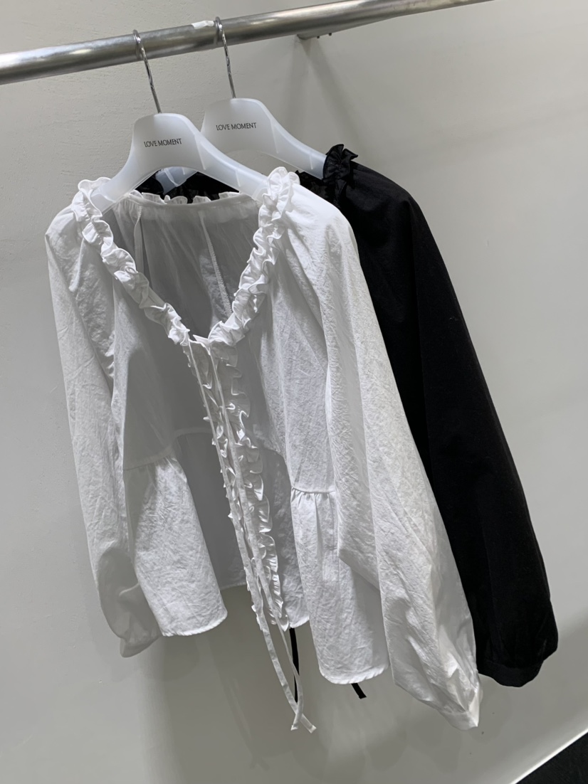 LOVE MOMENT東大門實拍女士新品推薦真品襯衫蕾絲衫荷葉邊LOVE MOMENT襯衫/蕾絲衫