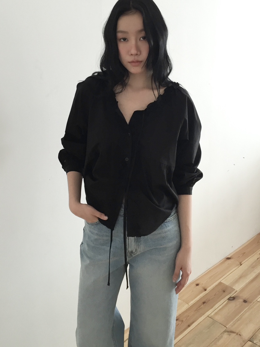 LOVE MOMENT東大門實拍女士新品推薦真品襯衫蕾絲衫荷葉邊LOVE MOMENT襯衫/蕾絲衫