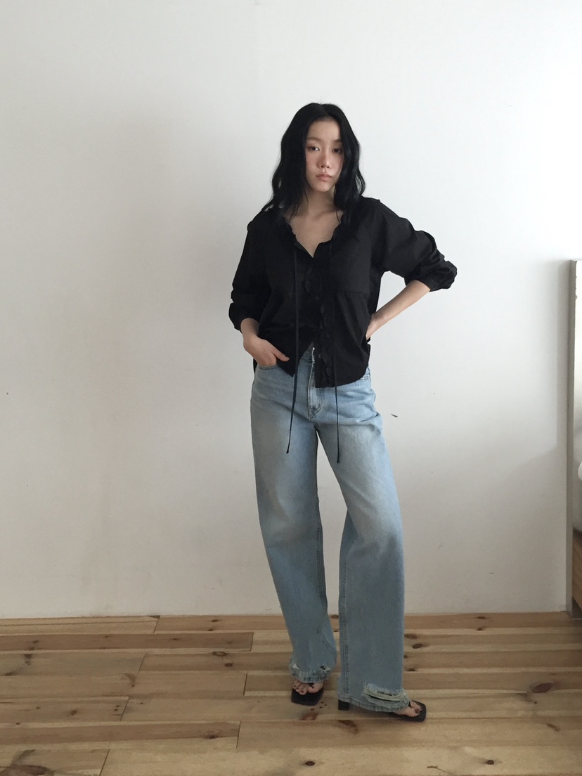 LOVE MOMENT東大門實拍女士新品推薦真品襯衫蕾絲衫荷葉邊LOVE MOMENT襯衫/蕾絲衫