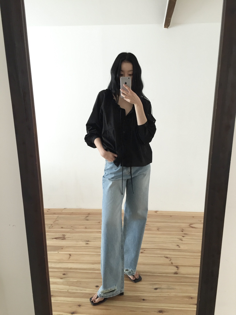 LOVE MOMENT東大門實拍女士新品推薦真品襯衫蕾絲衫荷葉邊LOVE MOMENT襯衫/蕾絲衫