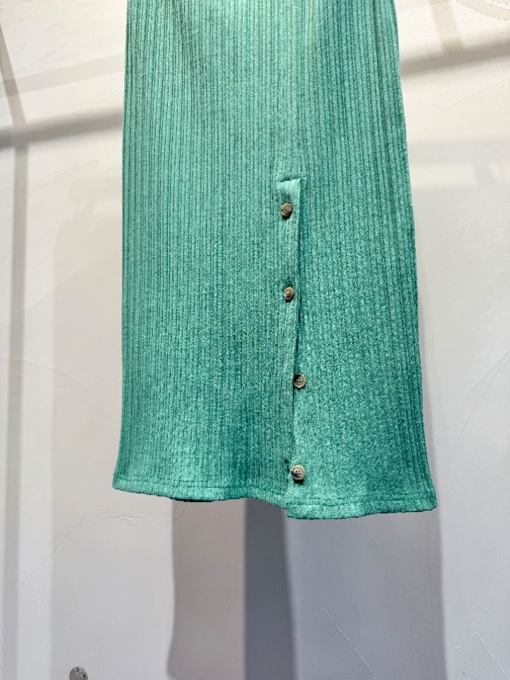 1.3韓國直郵女裝新款時尚26春夏熱賣休閑真品長裙紐扣羅紋1.3長裙