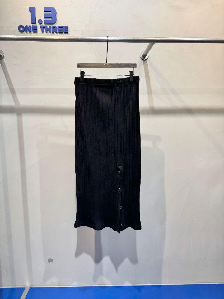 1.3韓國直郵女裝新款時尚26春夏熱賣休閑真品長裙紐扣羅紋1.3長裙圖色3