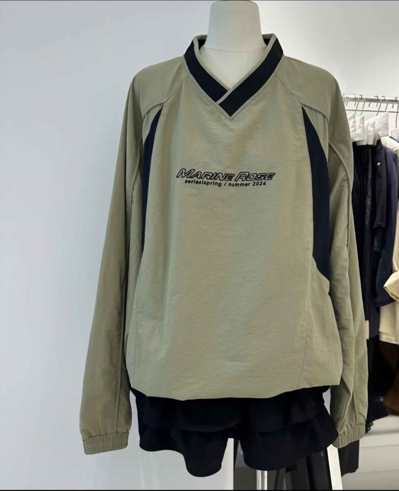 MARCIA-마샤-OT韓國東大門直郵女士新款職業長袖T恤尼龍海軍MARCIA長袖T恤圖色1