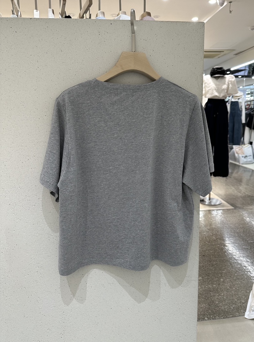 FIZZ韓國東大門直郵女士新品時尚職業熱賣休閑推薦26春夏T恤FIZZT恤