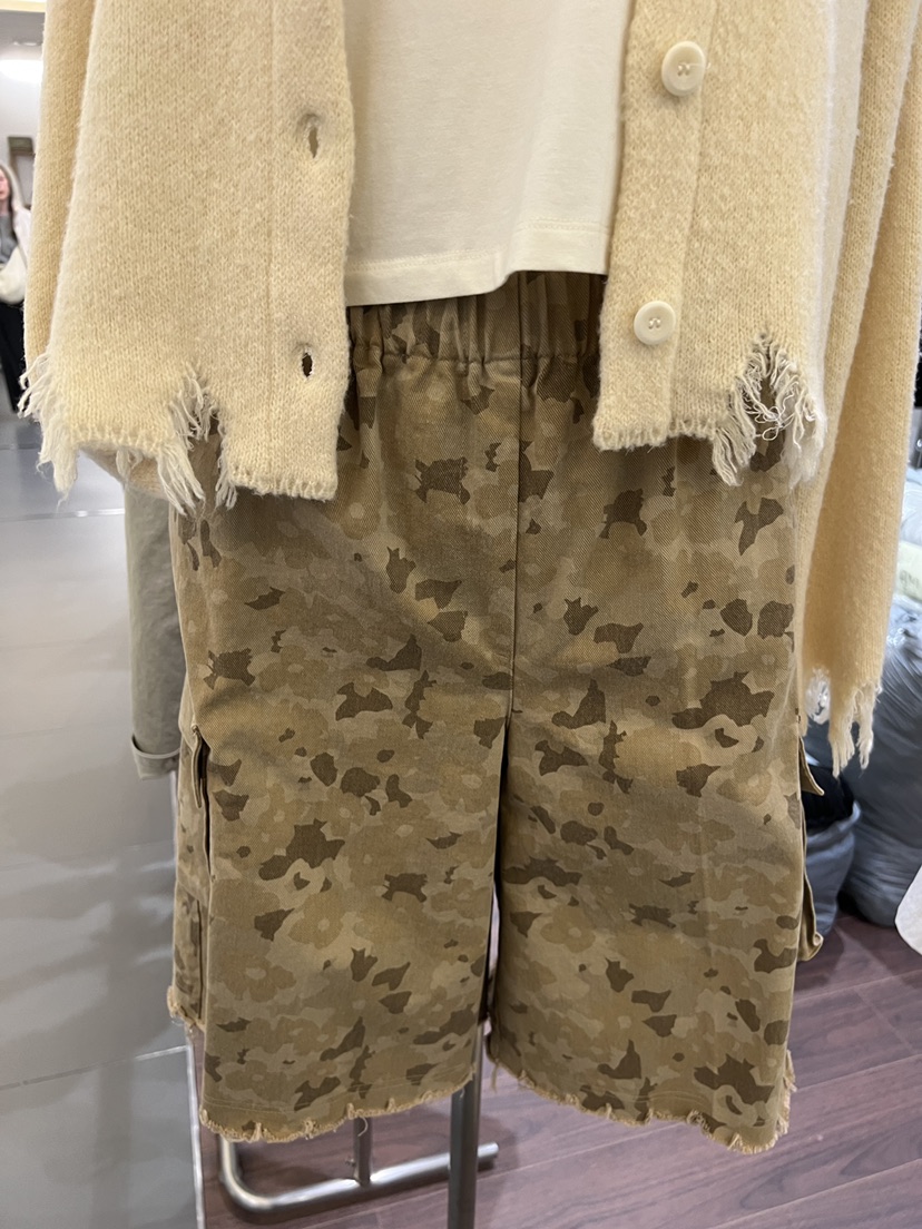 HUE/ERIA韓國東大門代購女裝新品推薦熱賣休閑人氣時尚短褲HUE/ERIA短褲圖色1