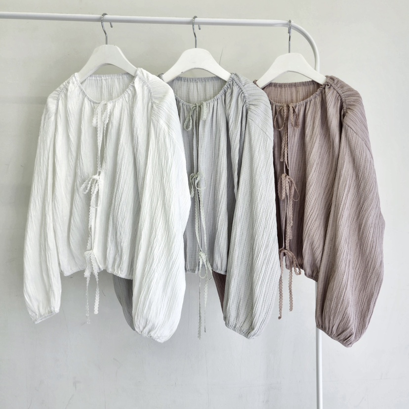 LA BLOOM韓國直郵實拍女裝新品人氣時尚襯衫蕾絲衫褶皺開衫La Bloom襯衫/蕾絲衫