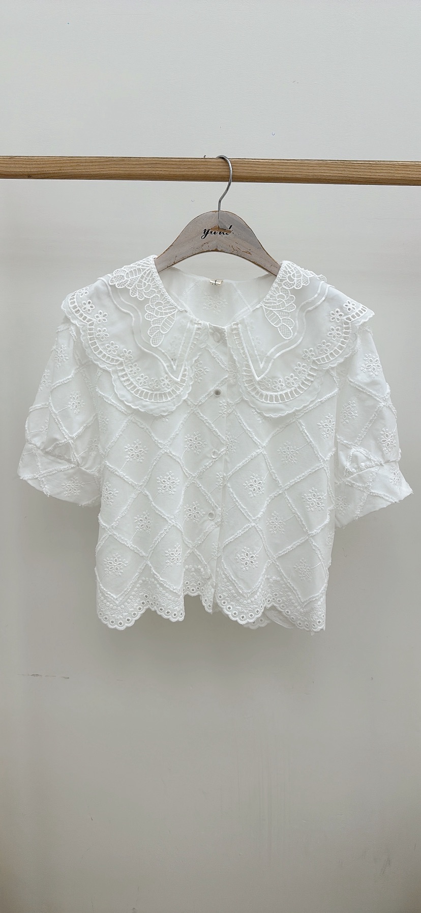 YARD韓國東大門代購女裝新品推薦職業襯衫蕾絲衫刺繡棉質YARD襯衫/蕾絲衫圖色1