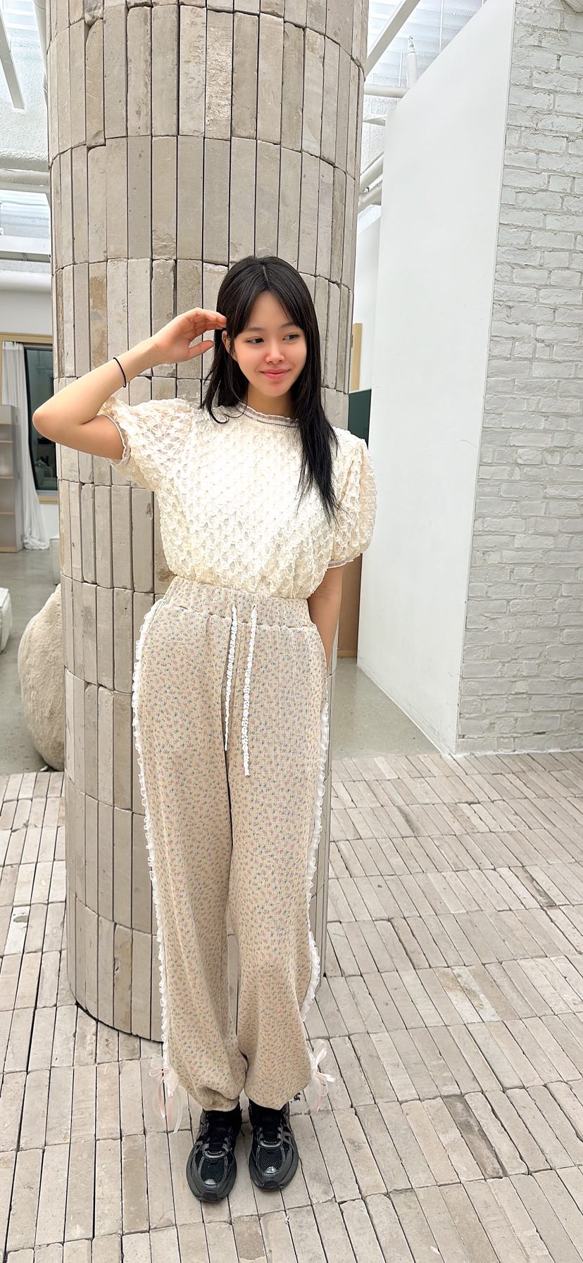 YARD韓國直郵女裝新款熱賣人氣時尚推薦職業襯衫蕾絲衫刺繡YARD襯衫/蕾絲衫