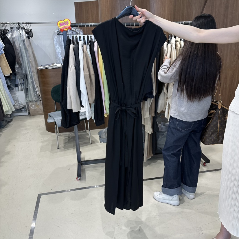 LE EDITION/LEBOENE韓國東大門直郵女士新品26春夏連衣裙LE EDITION/LEBOENE連衣裙圖色2