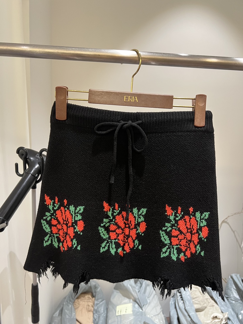 HUE/ERIA韓國直郵女裝新款職業休閑26春夏人氣時尚熱賣短裙HUE/ERIA短裙圖色3