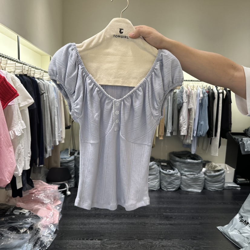 TOMGIRL韓國東大門直郵女裝新款休閑熱賣人氣推薦T恤褶皺TOMGIRLT恤圖色2