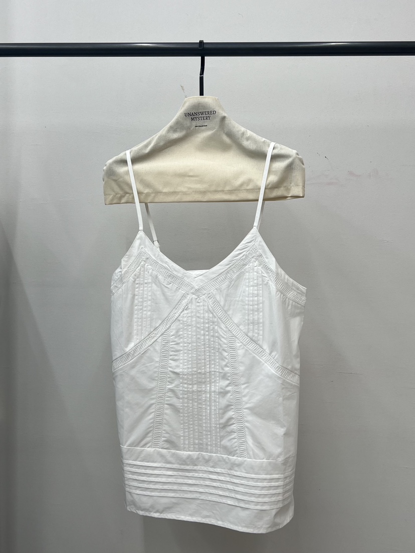 UNANSWERED-MYSTERY/FIFO韓國代購女士新品人氣吊帶背心褶裥UNANSWERED-MYSTERY/FIFO吊帶/背心圖色1