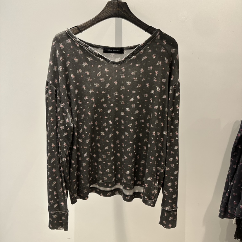 JANE BIRKIN韓國直郵實拍女士新款職業推薦人氣長袖T恤花朵JANE BIRKIN設計師品牌長袖T恤圖色3