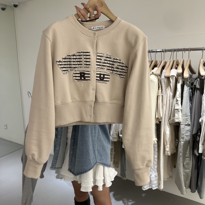 VAULT韓國東大門代購女裝新款人氣熱賣26春夏推薦夾克刺繡VAULT夾克圖色2