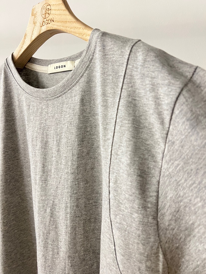 LOGON韓國直郵女士新款人氣真品推薦時尚26春夏職業T恤鏤空LOGONT恤