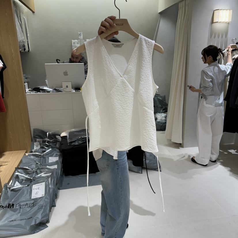 MILLIF韓國直郵實拍女士新款人氣職業時尚吊帶背心花朵褶皺MILLIF吊帶/背心圖色1