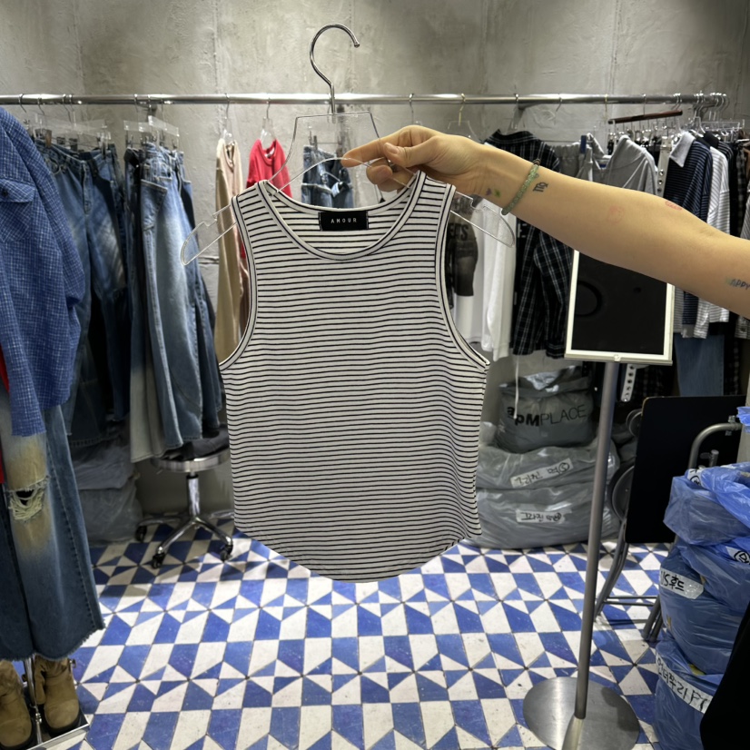 AMOUR韓國直郵女士新品26春夏職業休閑推薦時尚人氣吊帶背心AMOUR吊帶/背心圖色1