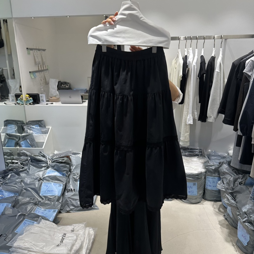 RICH SISTER東大門實拍女裝新款26春夏人氣推薦熱賣長裙RICH SISTER長裙圖色2