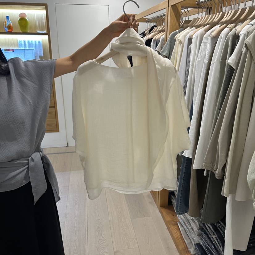 ROUNDER韓國東大門代購女裝新款人氣熱賣襯衫蕾絲衫含圍巾ROUNDER襯衫/蕾絲衫