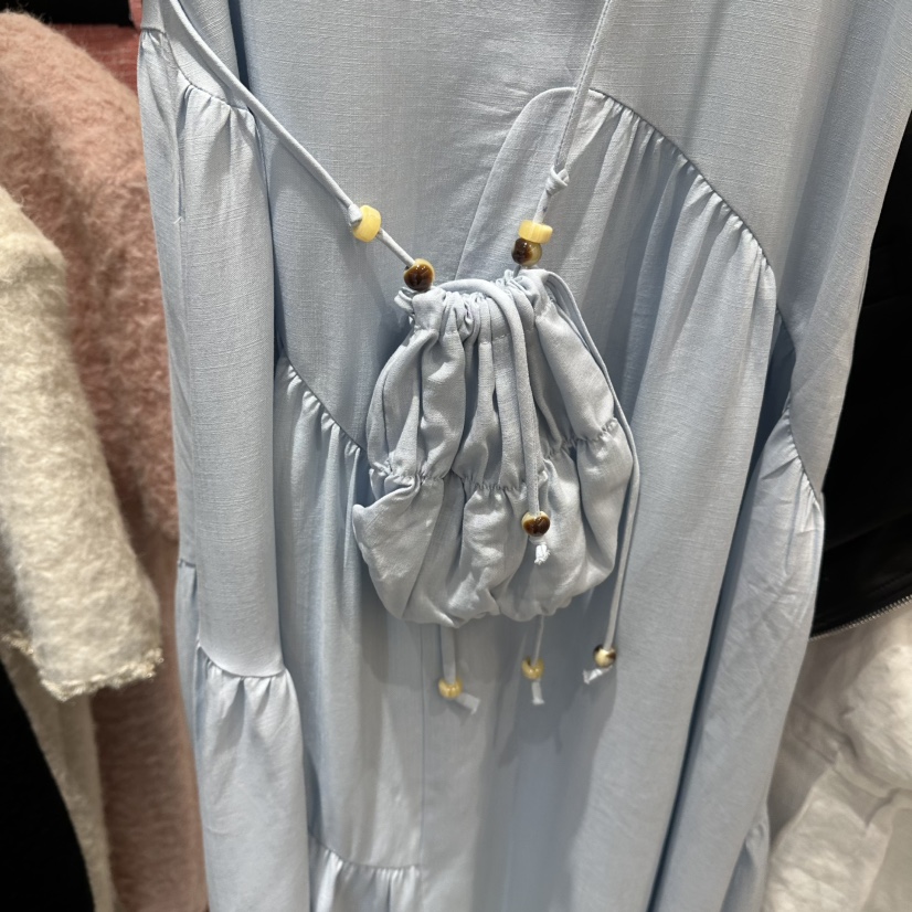 Color B韓國直郵女裝新款真品推薦時尚休閑職業26春夏連衣裙Color B連衣裙