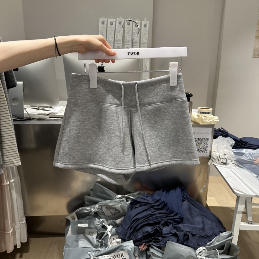 FAVOR-P東大門直郵女士新款時尚真品熱賣職業休閑推薦短褲FAVOR-P短褲圖色2